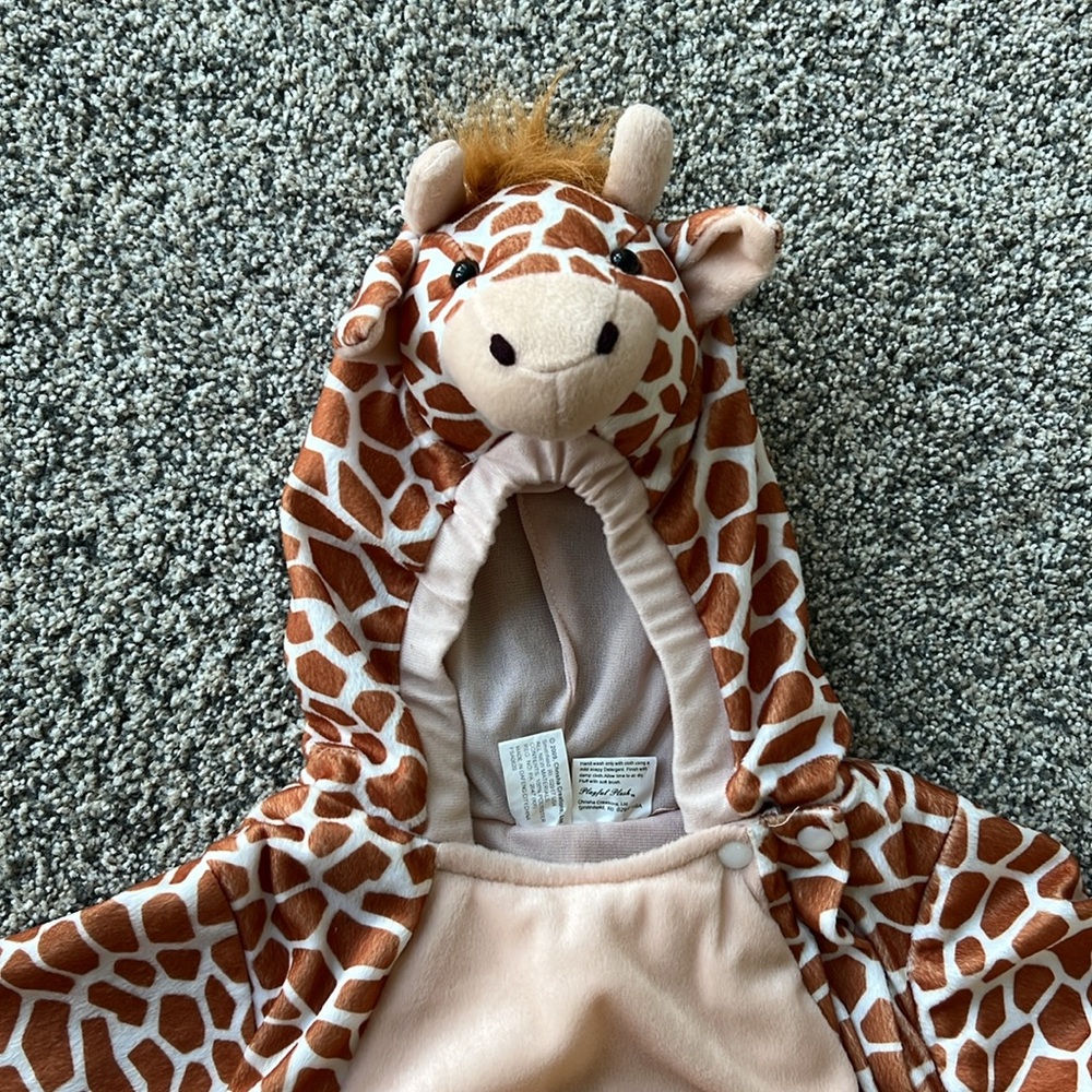 Chrisha Playful Plush Giraffe Costume - Picture 2 of 7